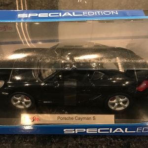 Maisto Diecast 1:18 Porsche Cayman S